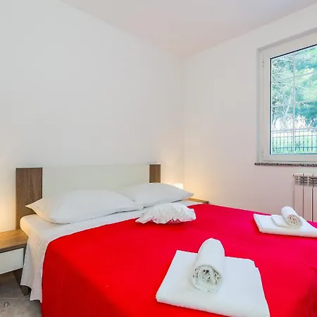 Apartment A4